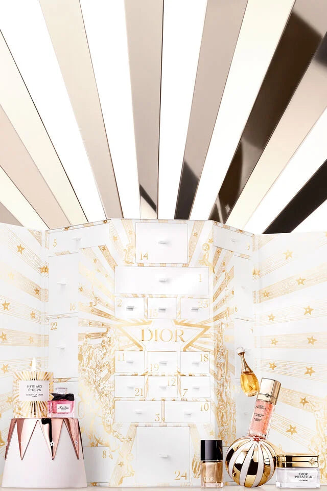 Le 30 Montaigne Dior Beauty Advent Calendar Holiday 2025