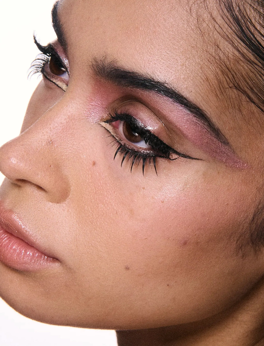 MAC 24 MYSTERY MUST-HAVES ADVENT CALENDAR